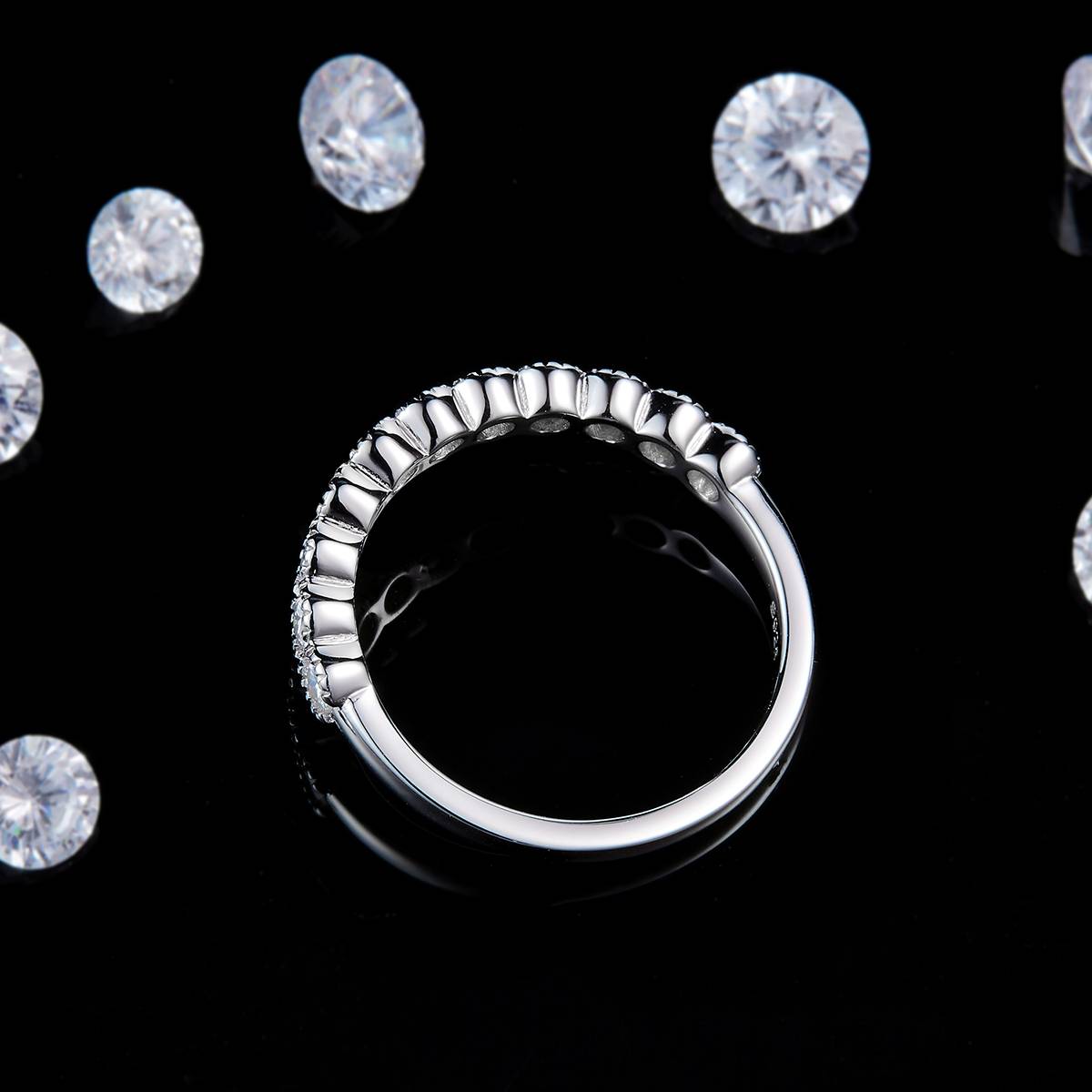 2.5mm lined S925 silver plated platinum customized option Side Stone Moissanite 0.66ct
