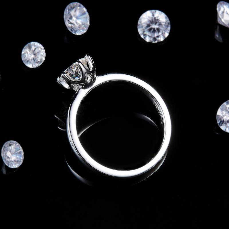 简约六爪Women's RingS925银镀白金定制选款主石Moissanite1.0ct