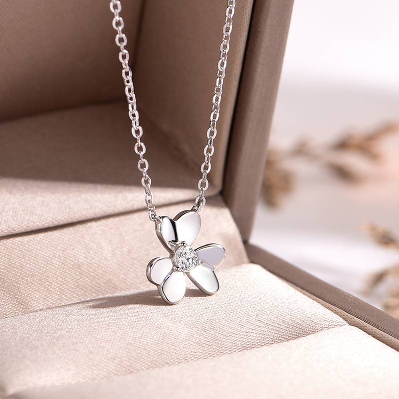 MP0023款S925银镀18K白金三叶草MoissaniteNecklace0.15ct