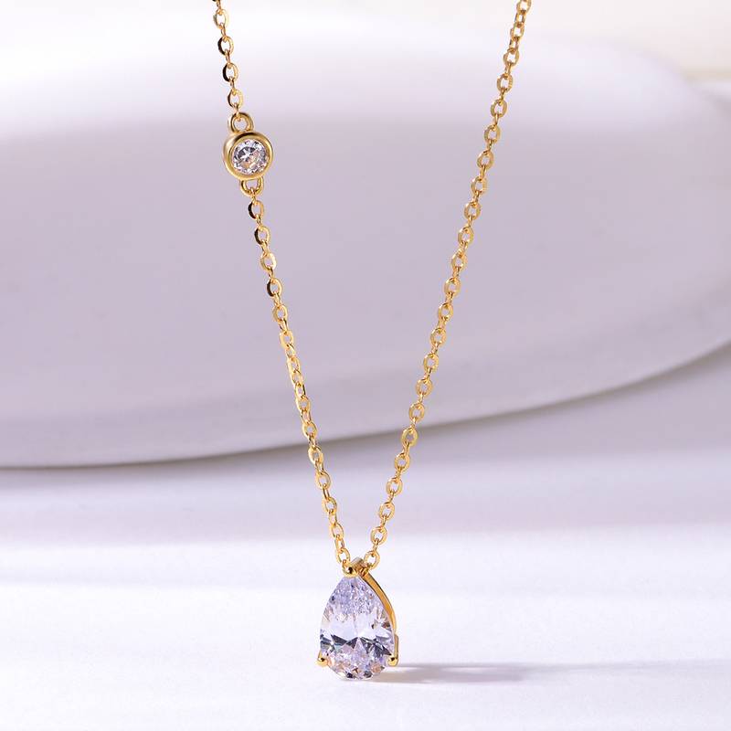 MP0021款S925银镀18K黄金水滴形MoissaniteNecklace主石8*6mmmm/1.25ct