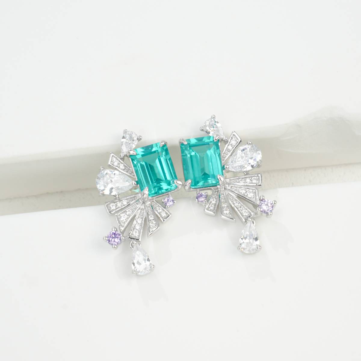 E0692款S925银镀18K白金培育彩宝舞动精灵耳环8*6mmmm/4.86ct