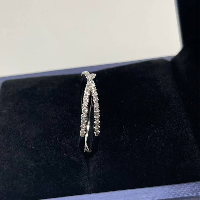 R13178款S925银镀18K白金Women's RingMoissanite厘石0.246ct