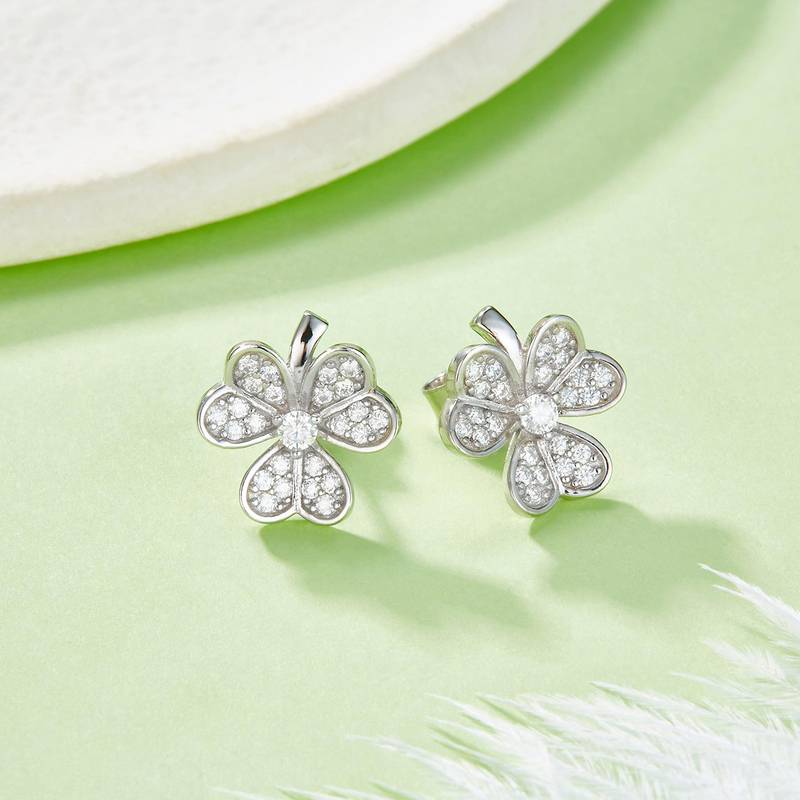 P21101906款S925银镀18K白金幸运三叶草莫桑钻套装0.38ct