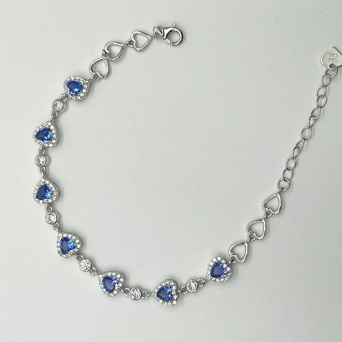 BS01496A3款S925银镀18K白金心形高碳钻/蓝尖晶Bracelet