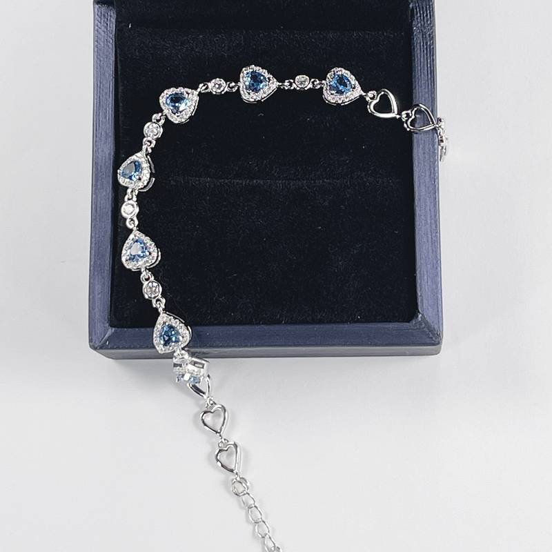 BS01496A3款S925银镀18K白金心形高碳钻/蓝尖晶Bracelet