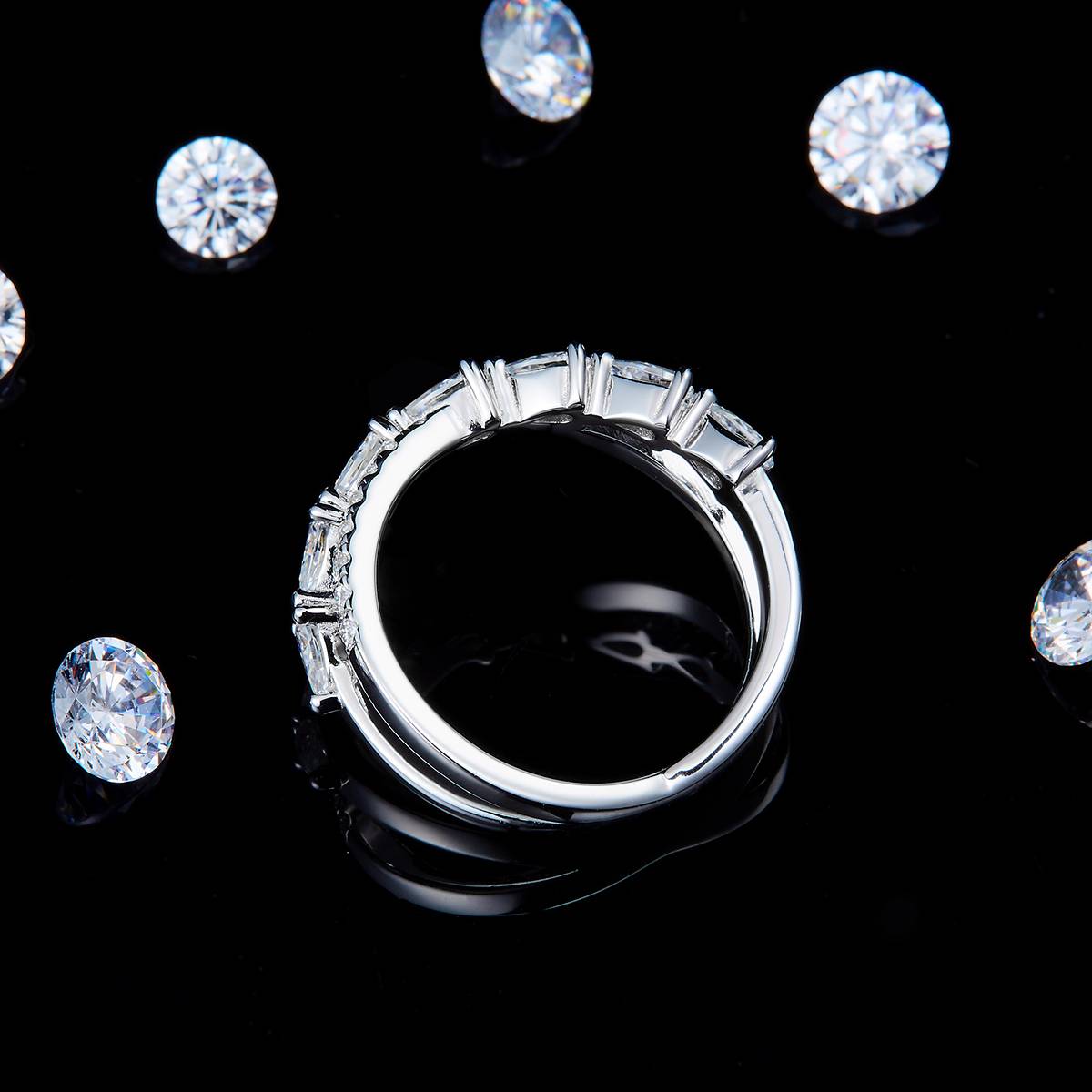 X-shaped Pearl Diamond Ring S925 Silver Plated Platinum Customized Selection Side Stone Moissanite 1.635ct