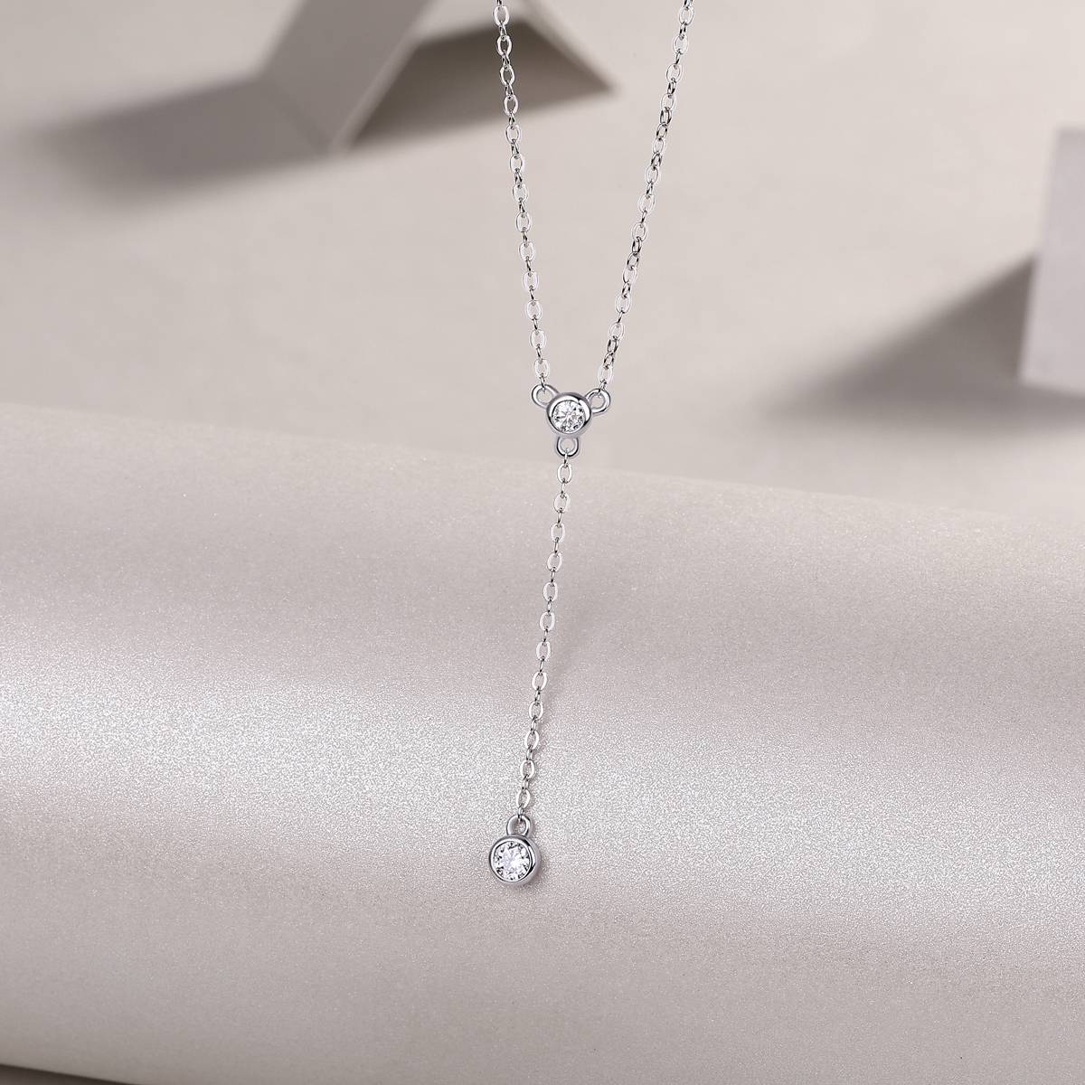 N13450款S925银镀18K白金小水泡莫桑钻Y字项链0.16ct