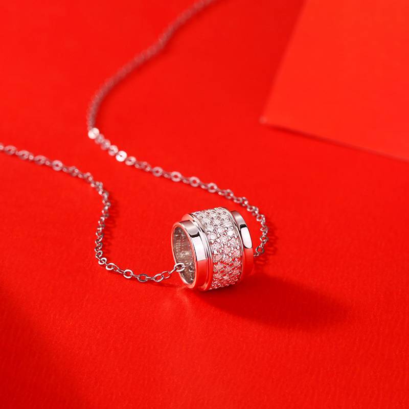 P11741款S925银镀18K白金莫桑钻路路通项链0.69ct