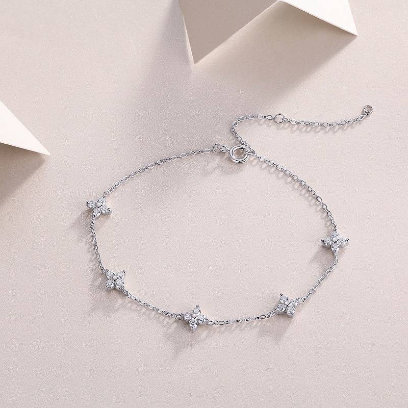 L13989款S925银镀18K白金Moissanite四叶草0.6ct