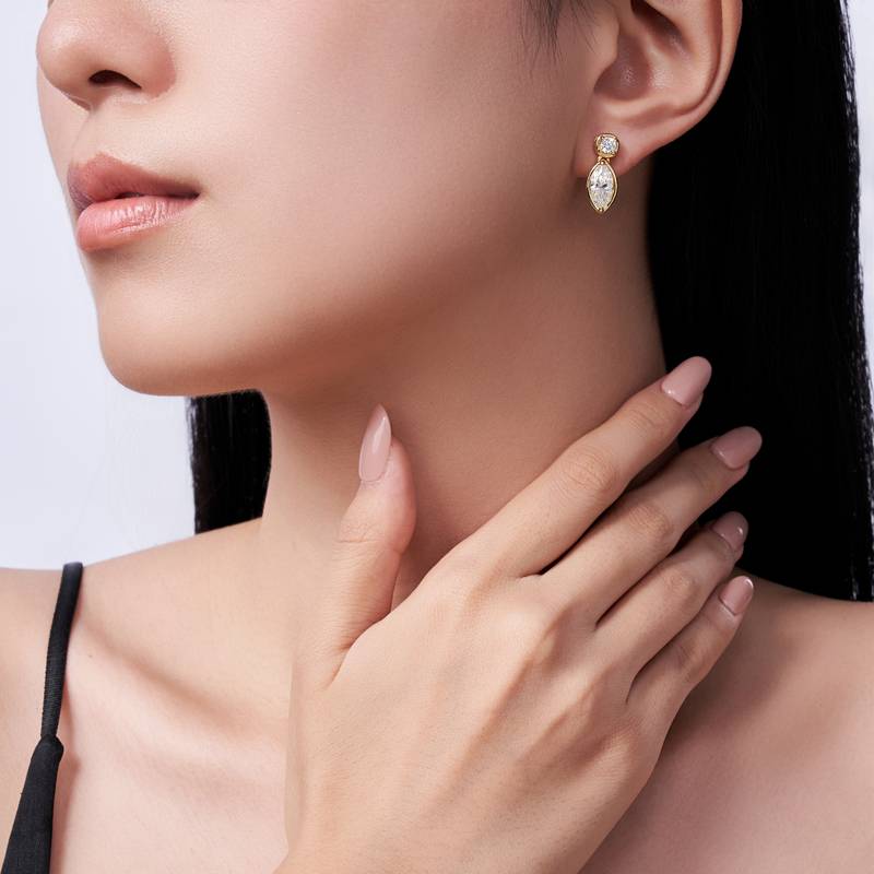 E15950款S925银镀18K黄金MoissaniteAffordable LuxuryStud Earring2.4ct