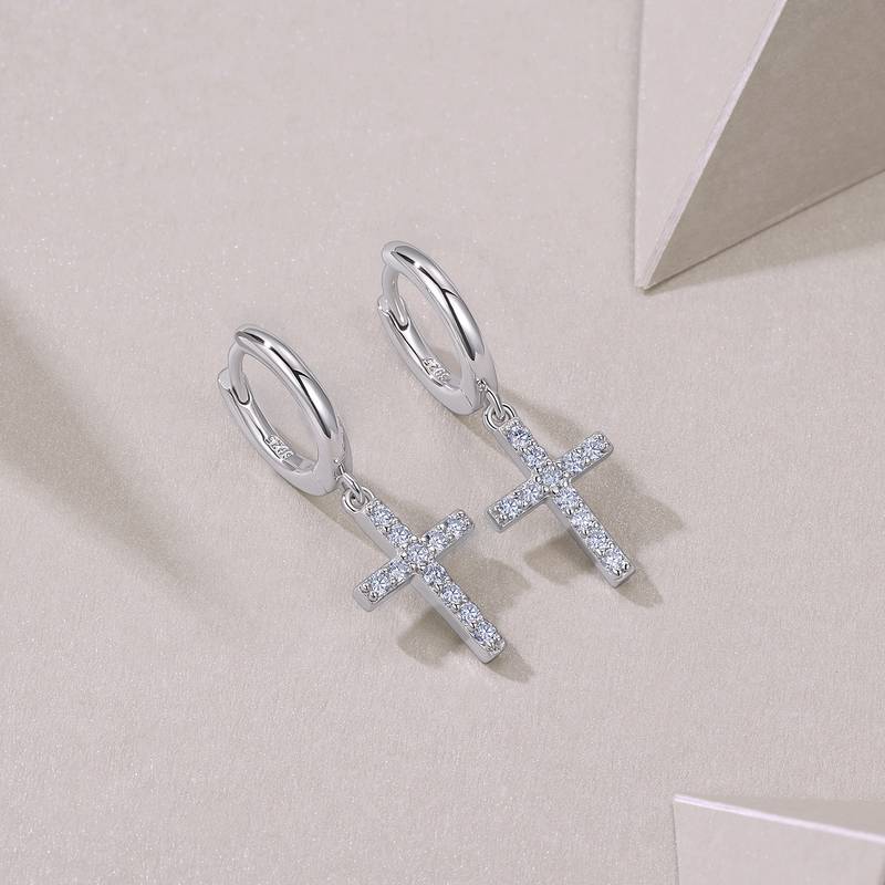 E15378款S925银镀18K白金Moissanite十字架耳环0.26ct