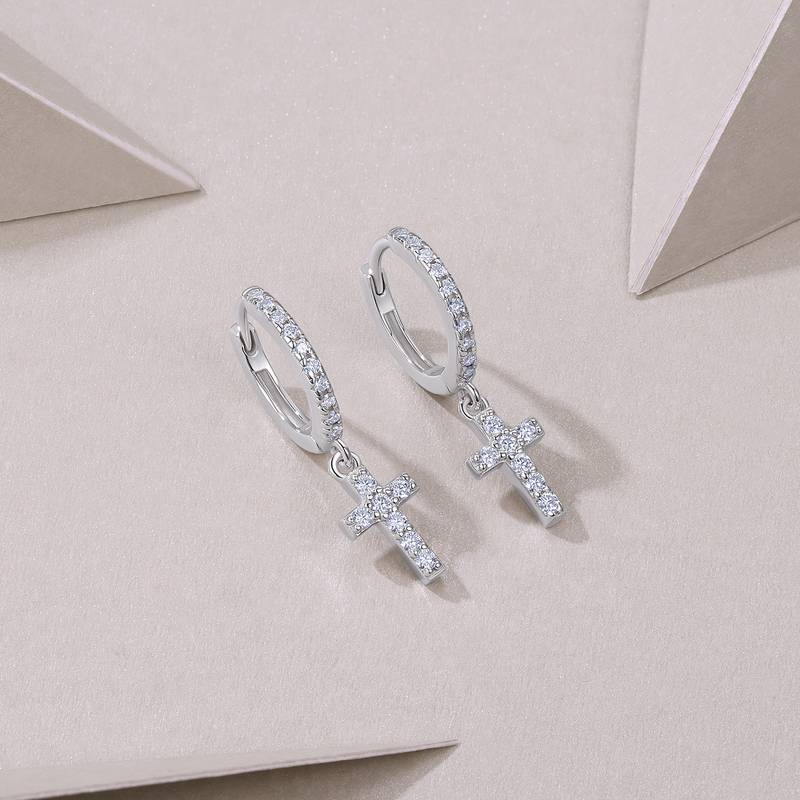 E15382款S925银镀18K白金满镶Moissanite十字架耳环0.37ct