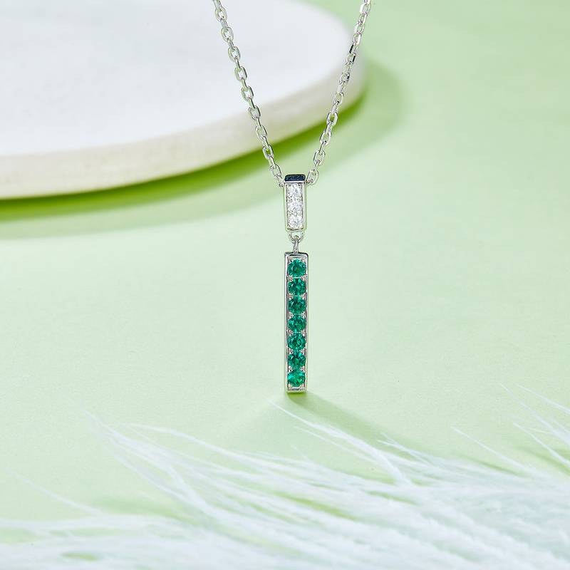 29O款银S925镀18K白金合成祖母绿Moissanite一帆风顺Necklace0.045ct