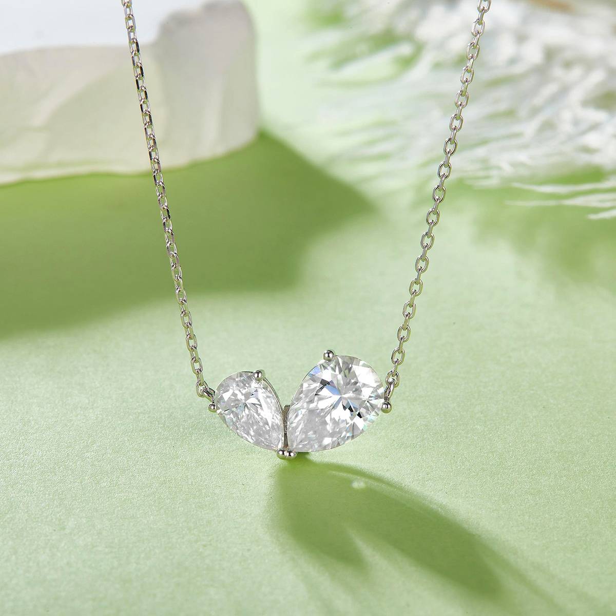 31O款S925银镀18K白金水滴形莫桑钻闪烁轻奢项链3.0CT