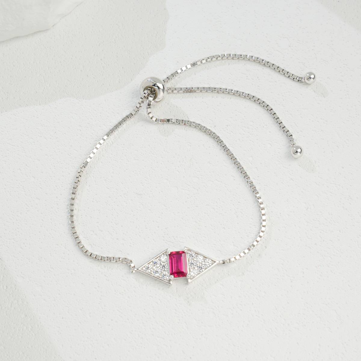 A73-B2020865款S925银镀18K白金培育彩宝FashionBracelet主石6*4mmmm/粒