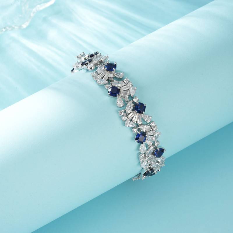 ZHF-L1389款S925银镀18K白金枕形培育彩宝Affordable LuxuryBracelet主石5.0mm/粒
