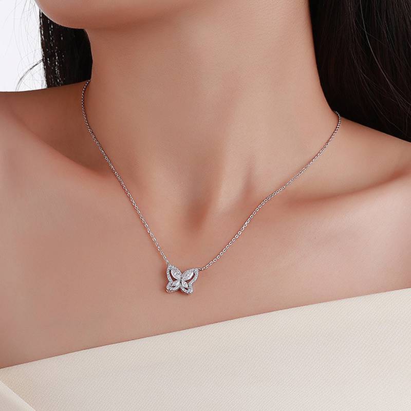 SN0243303款S925银镀18K金莫桑钻蝴蝶项链1.02ct
