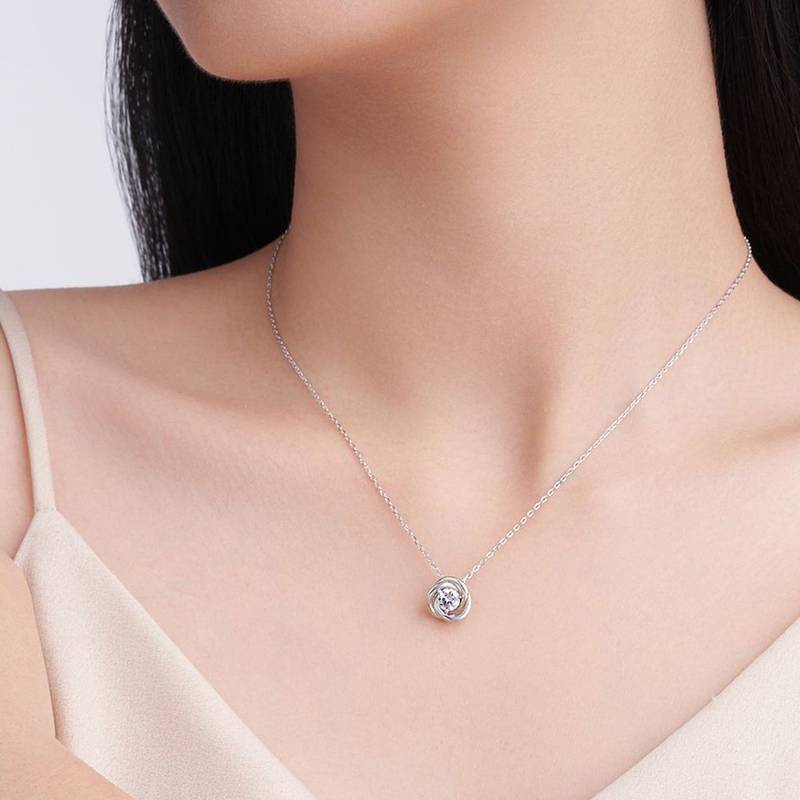 SP0122807款S925银镀18K金莫桑钻幸福环绕项链0.5ct