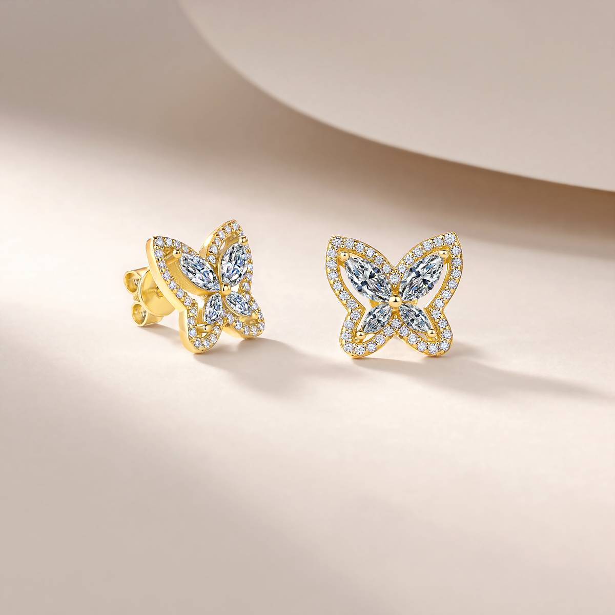 SE0761103款S925银镀18K金Moissanite蝴蝶Stud Earring2.0ct