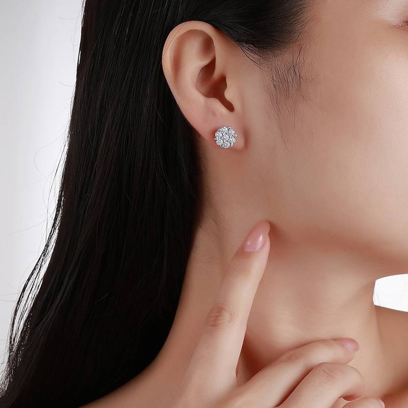 SE0126508款S925银镀18K金Moissanite花团锦簇Stud Earring1.5ct