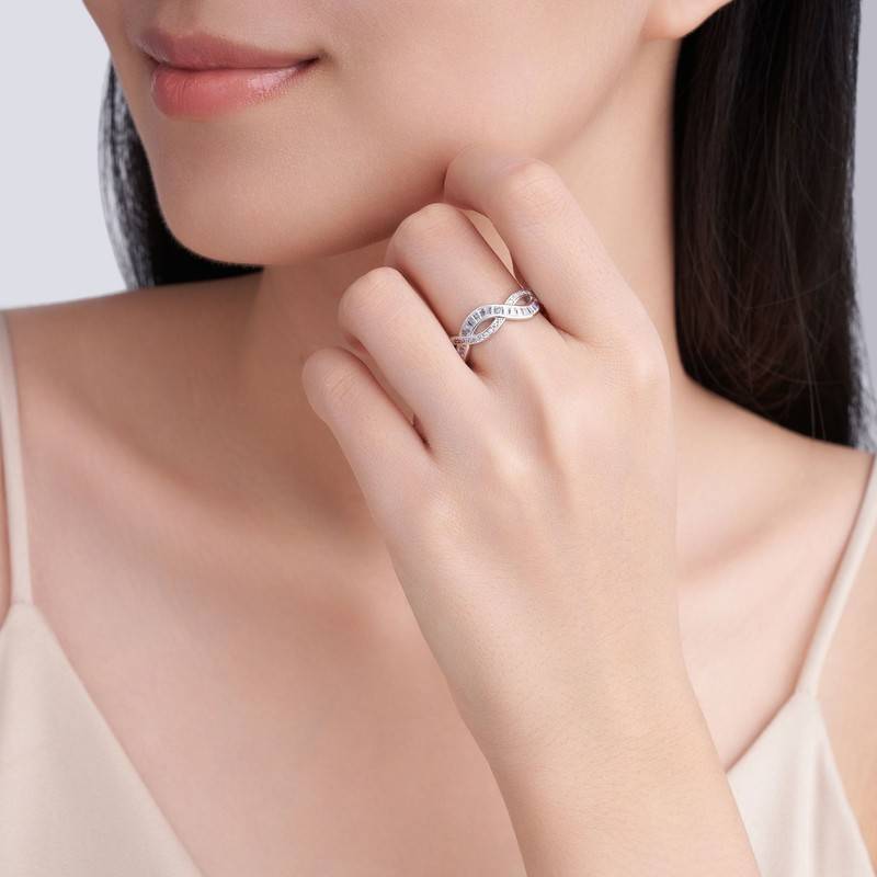 SR0655503款S925银镀18K金莫桑钻无限循环的爱戒指1.2ct