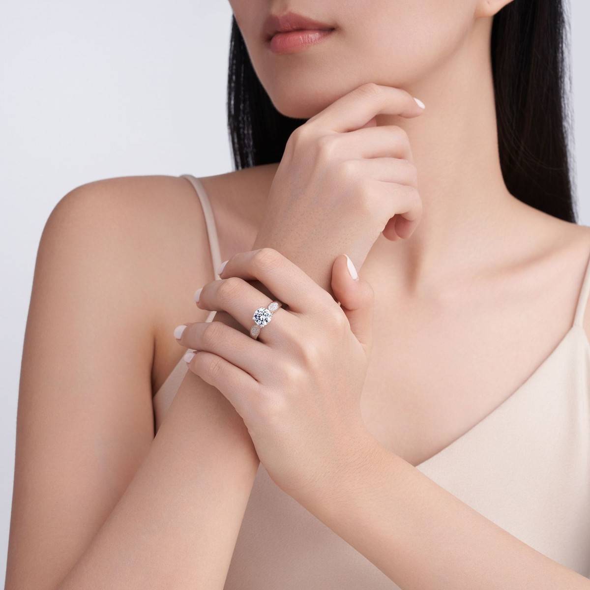 SR0654202款S925银镀18K金莫桑钻轻奢女戒2.2ct