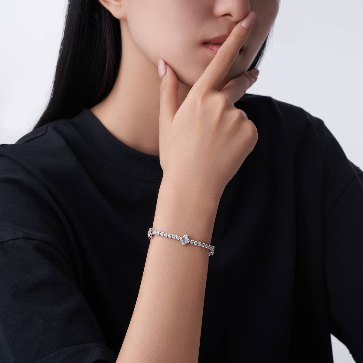 SB0296808款S925银镀18K白金莫桑钻四叶草形贝母网球链4.1ct