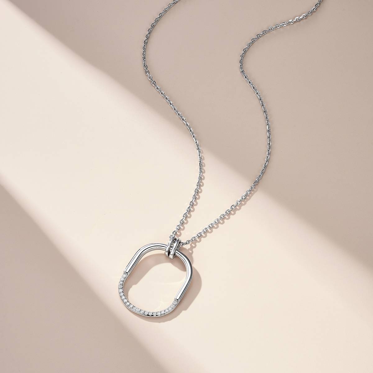 SN0131606款S925银镀18K白金莫桑钻几何吊坠0.16ct