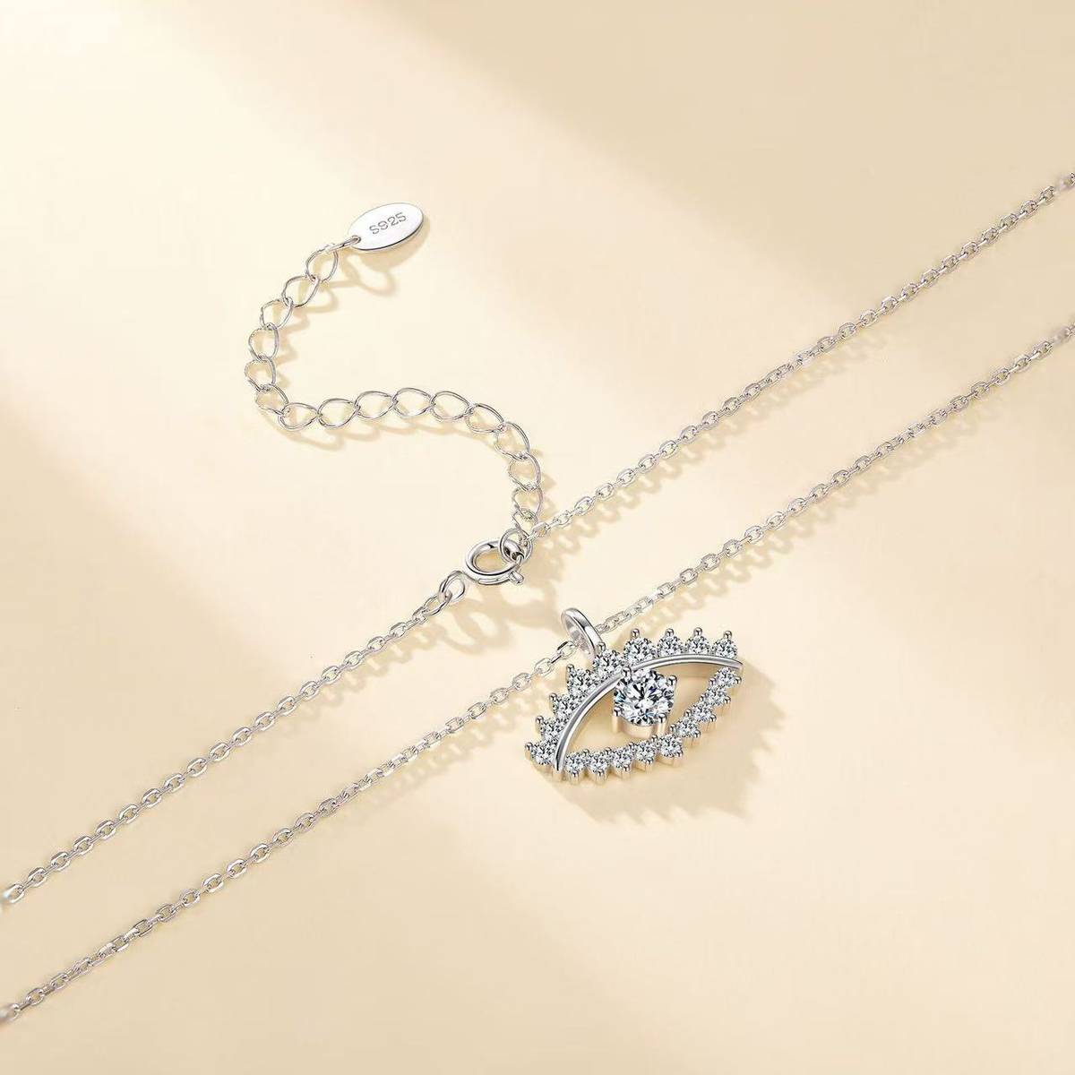 SN0234302款S925银镀18K白金Moissanite恶魔的眼睛Pendant1.0ct