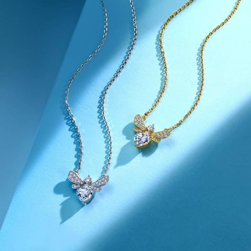 SN0162406款S925银镀18K白金莫桑小蜜蜂Necklace1.1ct