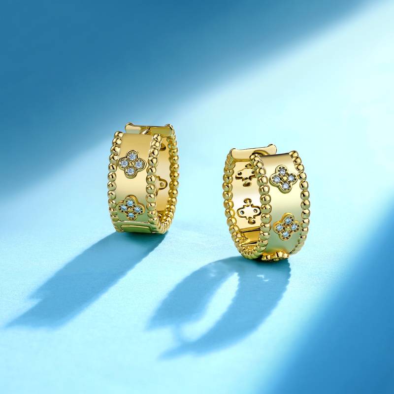 SE0617801款S925银镀18K白金Moissanite幸运四叶草圈耳环0.29ct