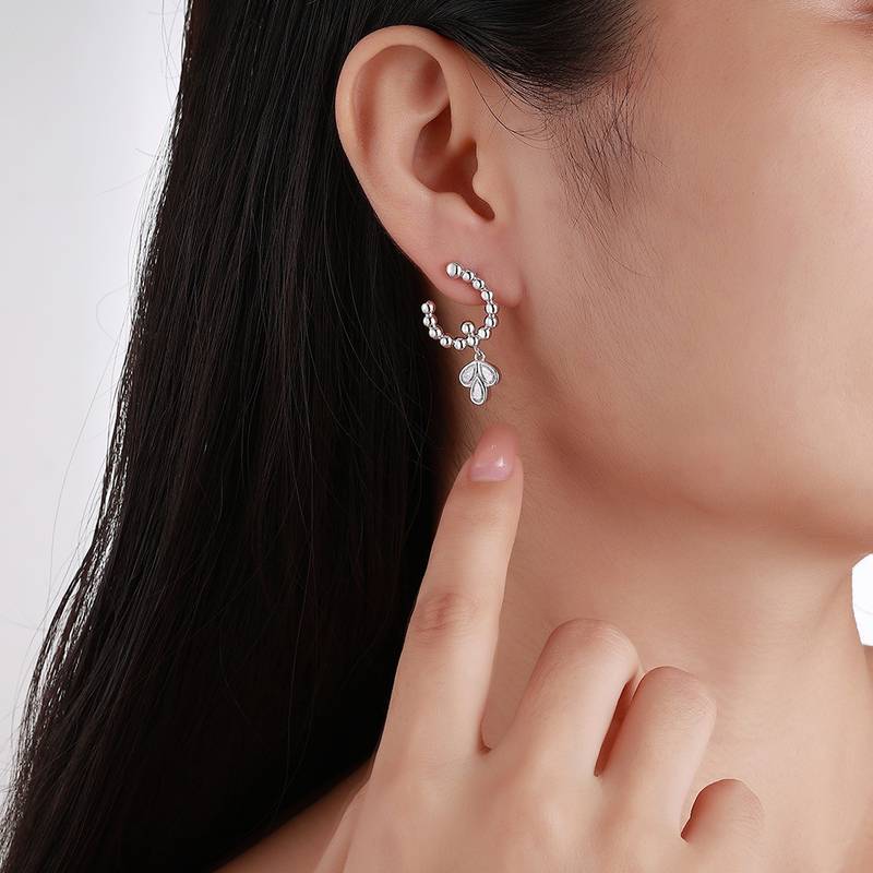 SE0726204款S925银镀18K白金形Moissanite梨形吊款灵动耳环2.1ct