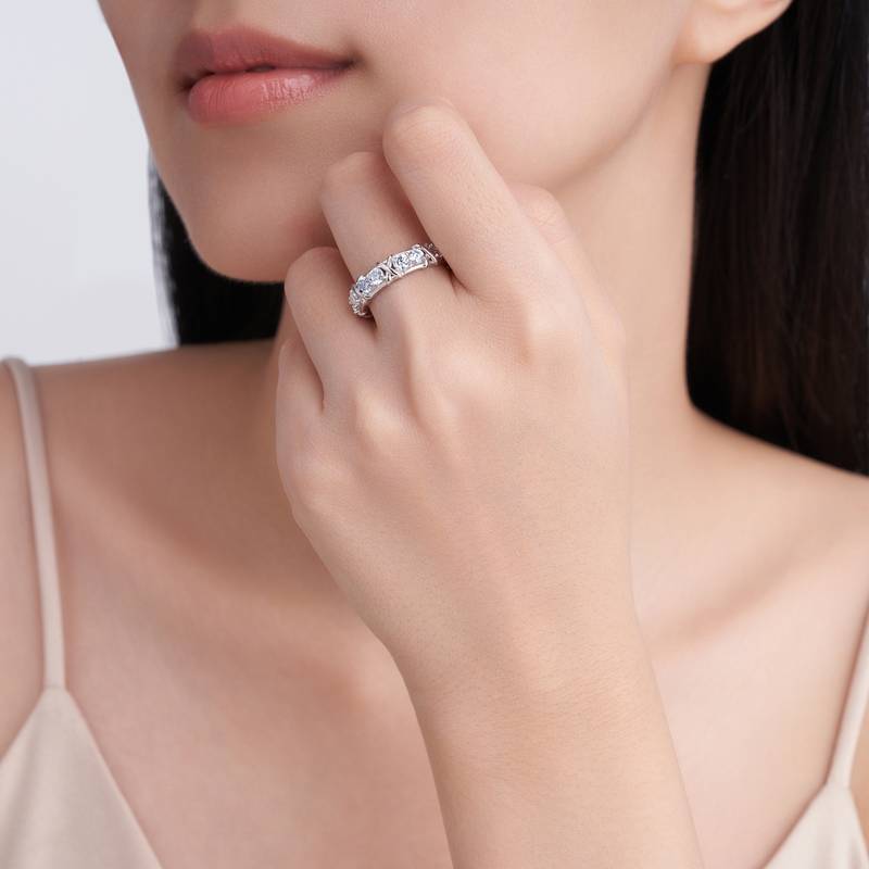 SR0061906款S925银镀18K金MoissaniteX形排戒1.6ct
