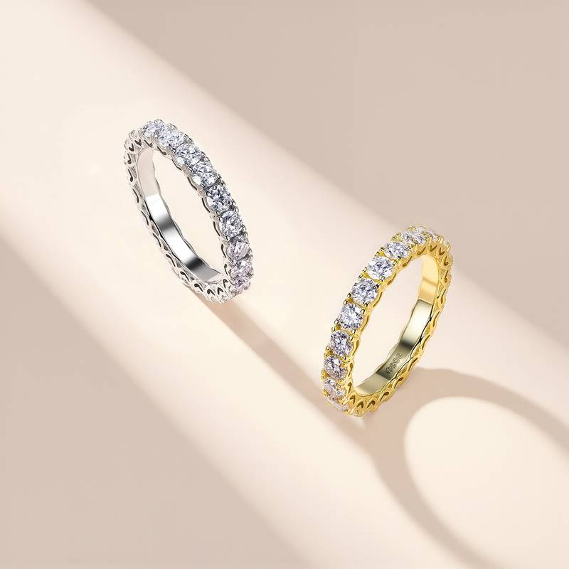 SR0226109款S925银镀18K金满镶莫桑钻爱的守护排戒2.1ct