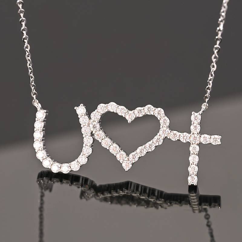 MP0091款S925银镀18K白金Moissanite爱心字牌Necklace1.38ct