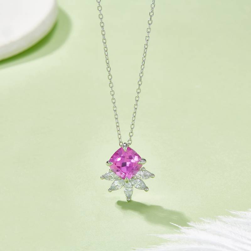 YXP0890款S925银镀18K白金枕形培育彩宝Necklace主石8.0mm