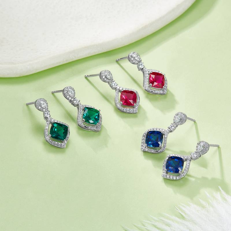E-2029款S925银镀18K白金枕形培育彩宝Exquisite耳环主石6.0mm/2.61ct
