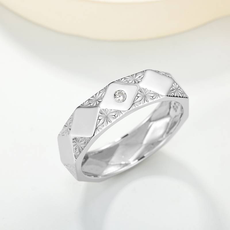 MR0256款S925银镀18K白金Moissanite菱形雕花Ring0.03ct