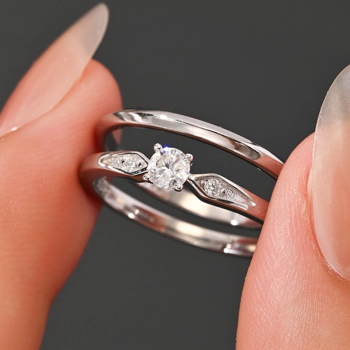 MR0291款S925银镀18K白金圆形Moissanite小套戒主石3.5mm/0.2ct