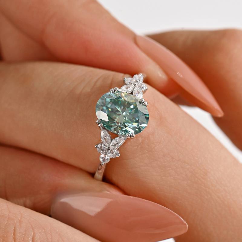 MR0320款S925银镀18K白金蓝绿色蛋形Moissanite小花Ring主石9*7mmmm/2.0ct