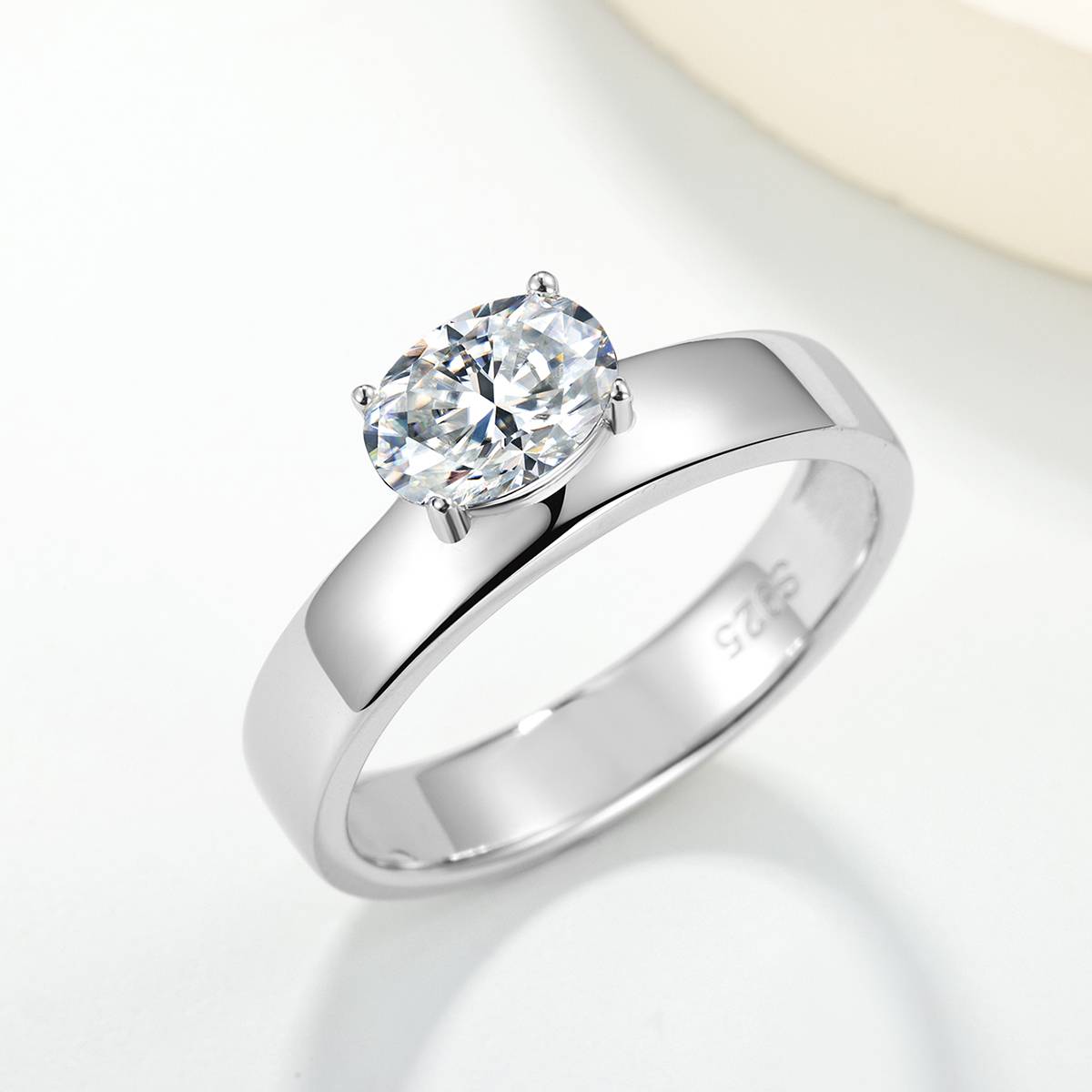 MR0346款S925银镀18K白金蛋形莫桑钻ins风简约戒指主石7*5mm/1.0ct