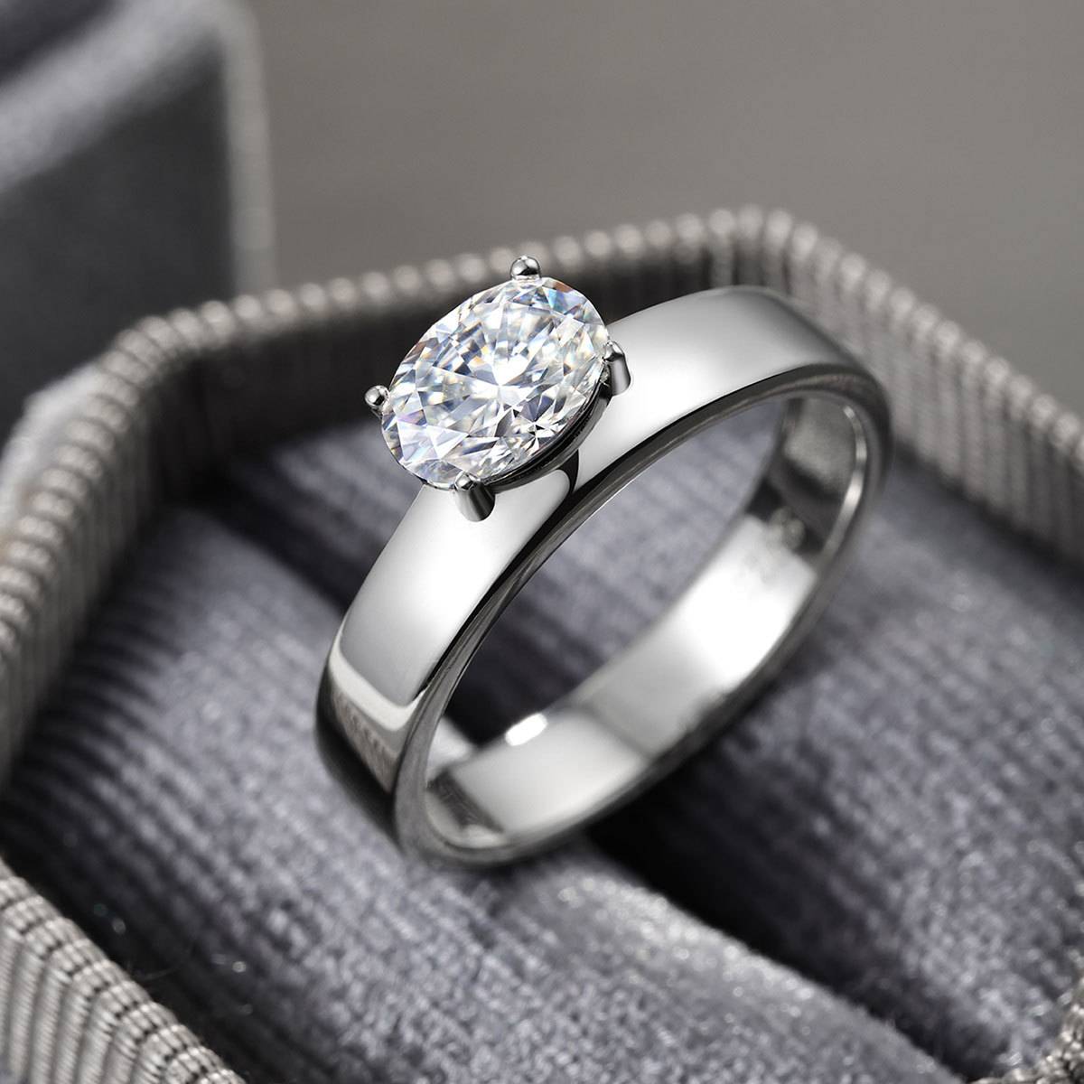 MR0346款S925银镀18K白金蛋形莫桑钻ins风简约戒指主石7*5mm/1.0ct