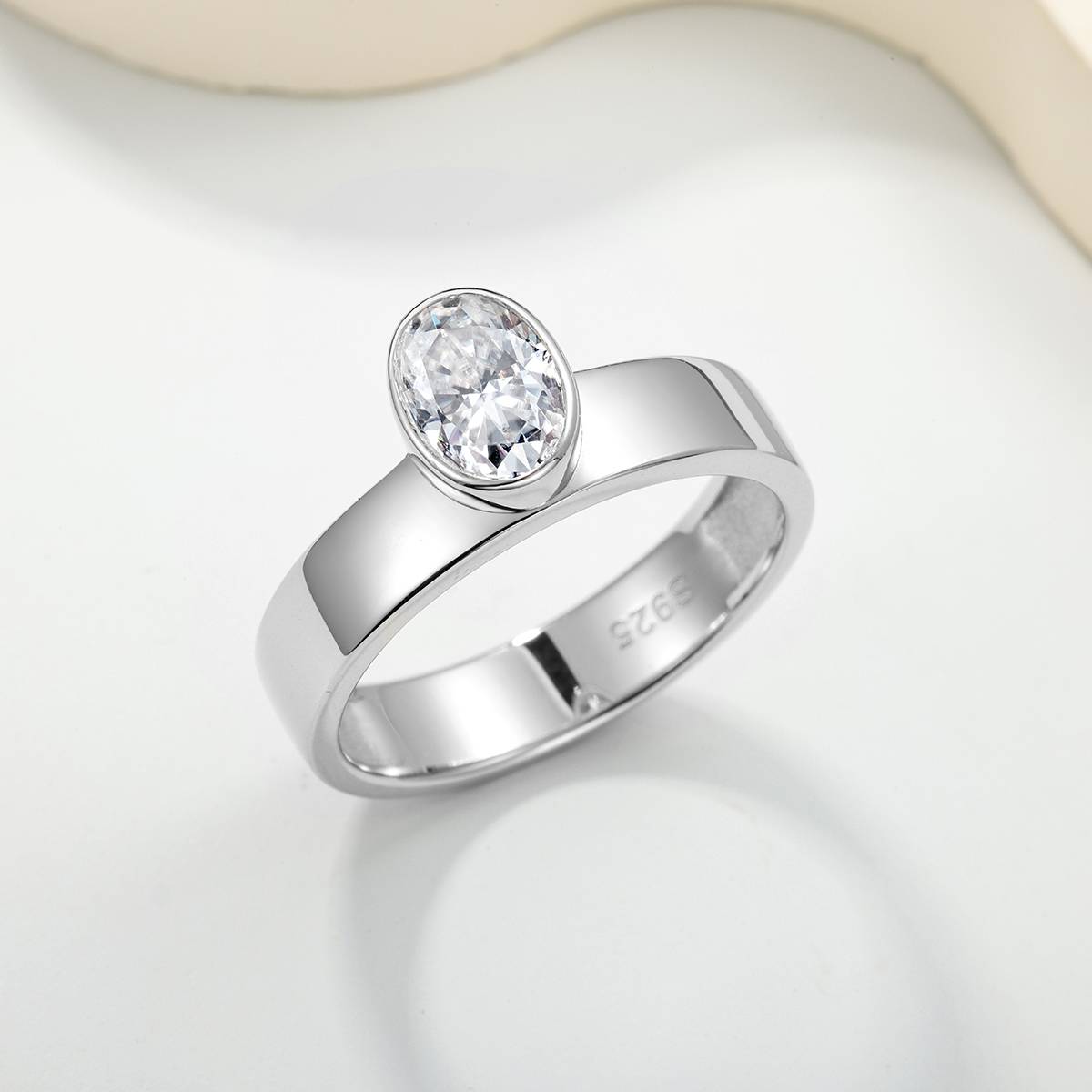 MR0347款S925银镀18K白金包镶蛋形Moissaniteins风简约Ring主石7*5mmmm/1.0ct