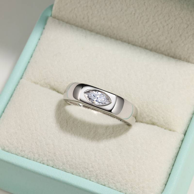 MR0350款S925银镀18K白金马眼形莫桑钻简约戒指主石7*3.5mm/0.4ct