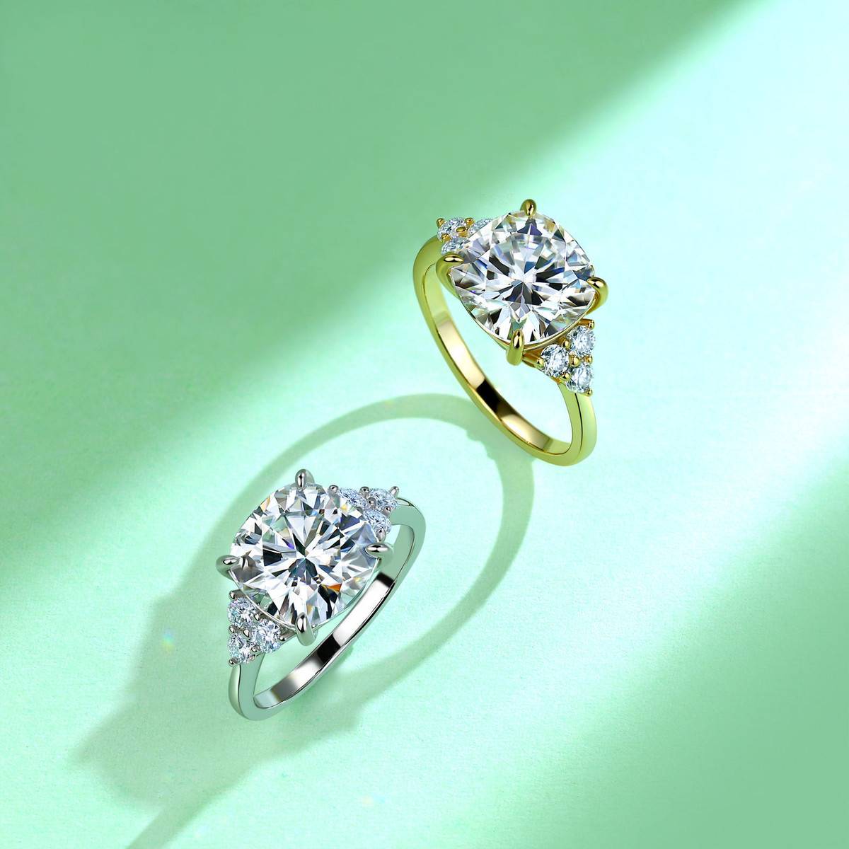 SR0618103款S925银镀18K金枕形莫桑钻相伴的爱女戒5.4ct