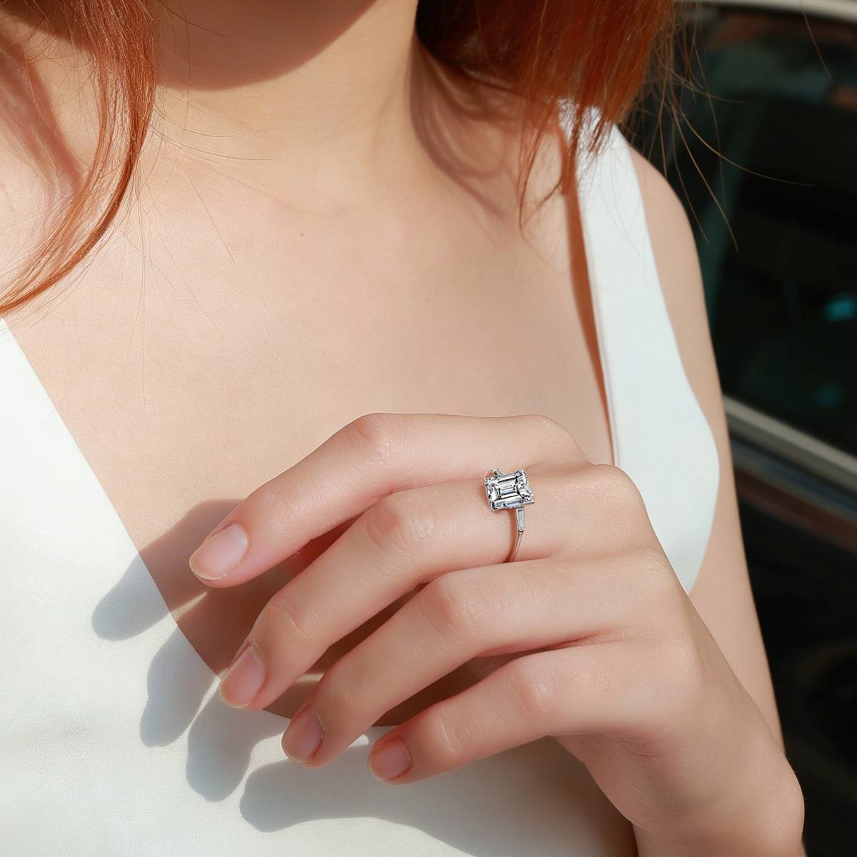 SR0619304款S925银镀18K金祖母绿形三石款全MoissaniteWomen's Ring2.2ct