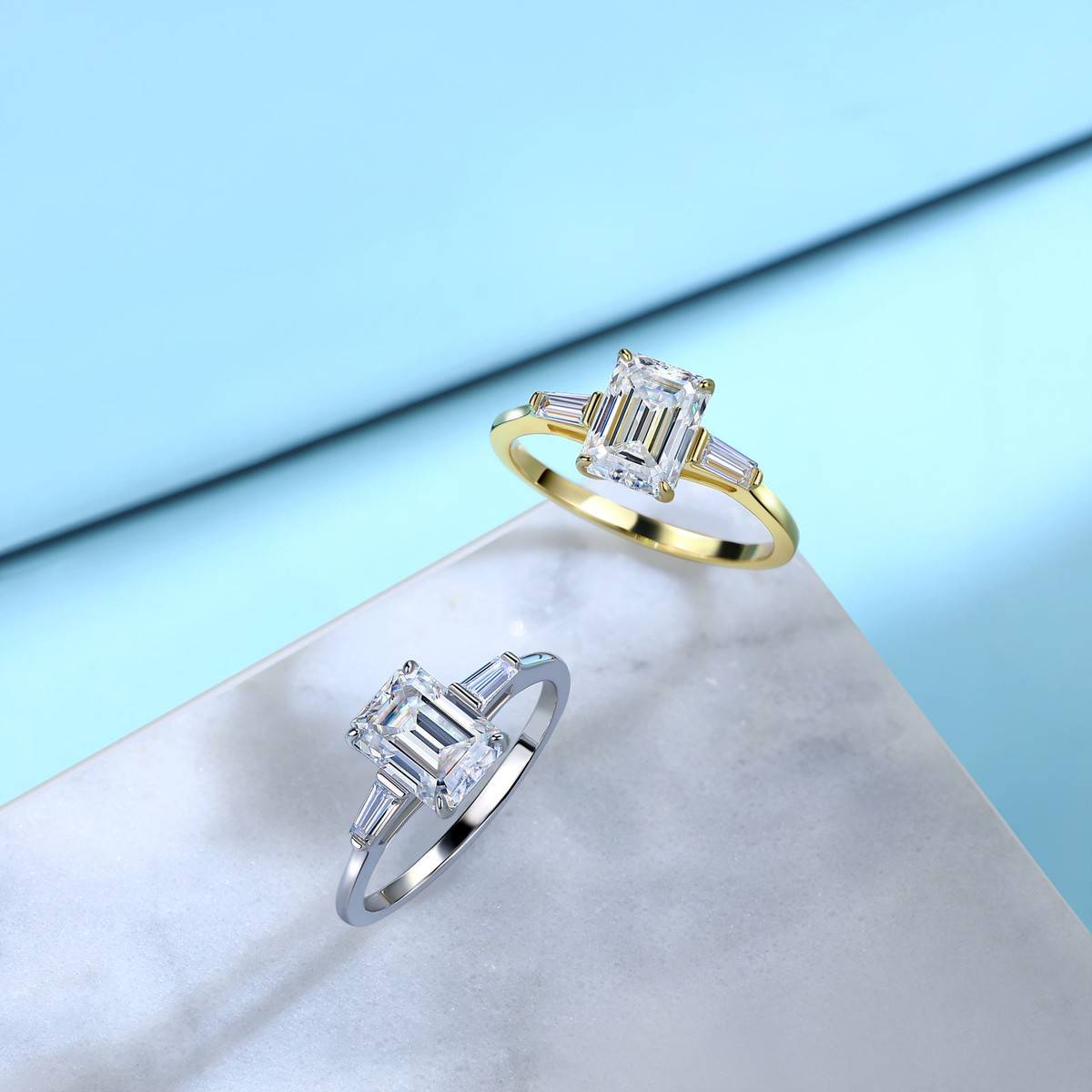 SR0619304款S925银镀18K金祖母绿形三石款全MoissaniteWomen's Ring2.2ct