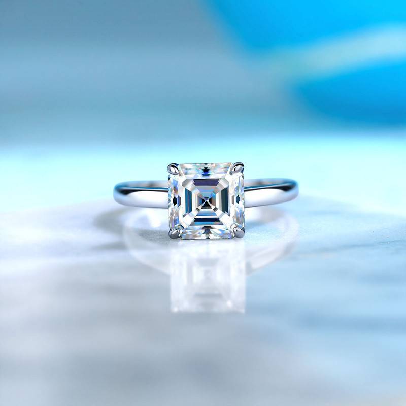 SR0620003款S925银镀18K金阿斯切形莫桑钻女戒8*8mm/2.5ct