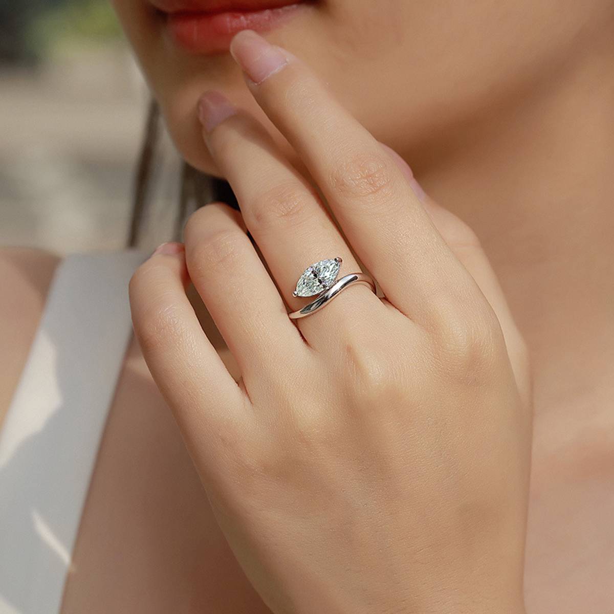 SR0636703款S925银镀18K金马眼形MoissaniteFashion个性Women's Ring12*6mmmm/2.0ct