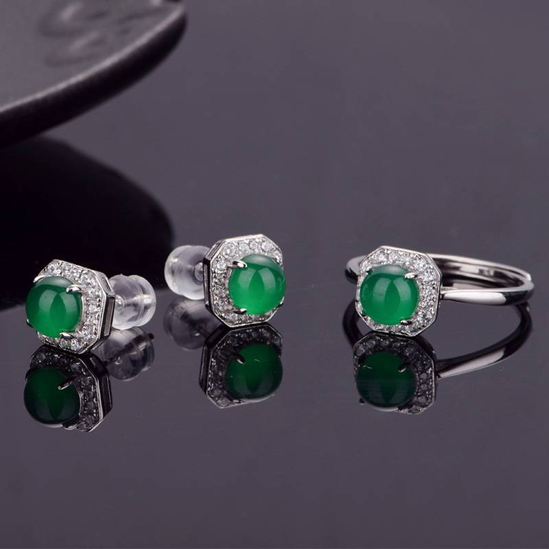 K3069E款S925银镀18K白金圆形绿玉髓Stud Earring6.0mm